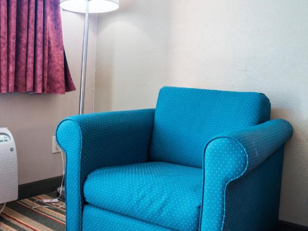 Super 8 by Wyndham Columbia/Ft. Jackson SC : photo 4 de la chambre chambre lit king-size - non-fumeurs