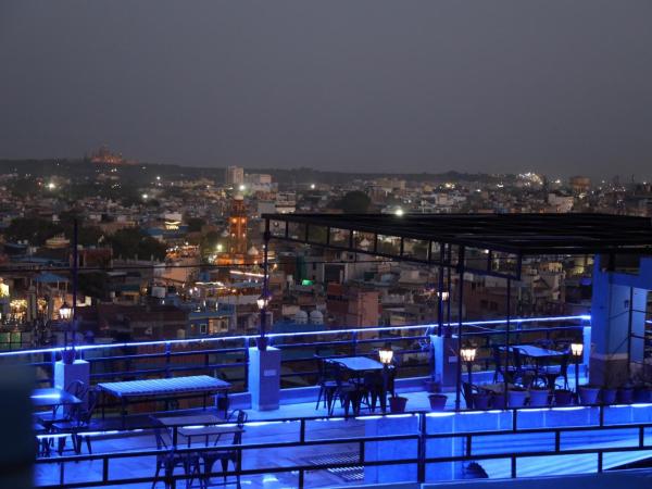 MOON NIGHT GUEST HOUSE : photo 8 de la chambre chambre double standard avec ventilateur