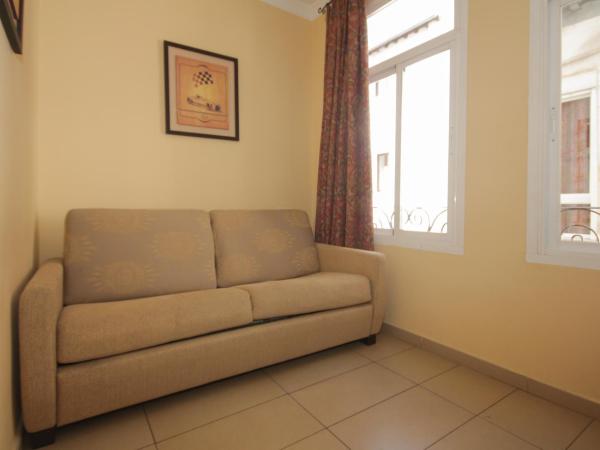 Hostal Costa Azul : photo 4 de la chambre chambre familiale