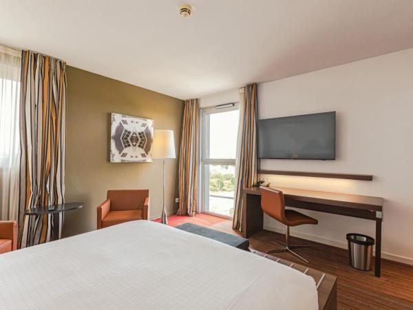 Holiday Inn Mulhouse by IHG : photo 4 de la chambre chambre lit queen-size premium avec balcon