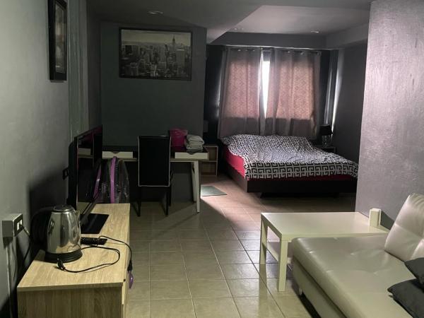 Happy Apple Guesthouse : photo 1 de la chambre chambre double avec salle de bains privative