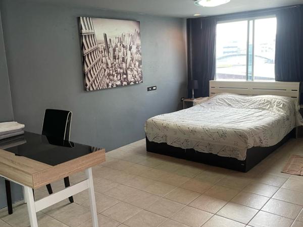 Happy Apple Guesthouse : photo 10 de la chambre chambre double avec salle de bains privative