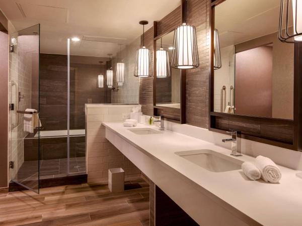 Hilton Denver City Center : photo 8 de la chambre suite lit king-size présidentielle 1 chambre