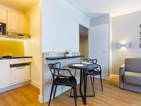 Citadines Tour Eiffel Paris : photo 1 de la chambre appartement 1 chambre