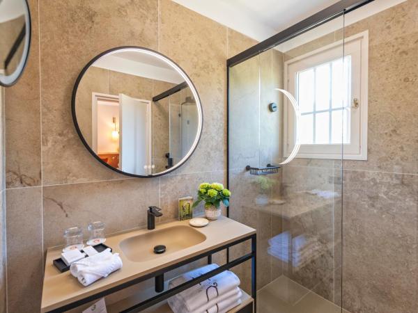 Mas de l'Oulivié : photo 2 de la chambre chambre double ou lits jumeaux caractere