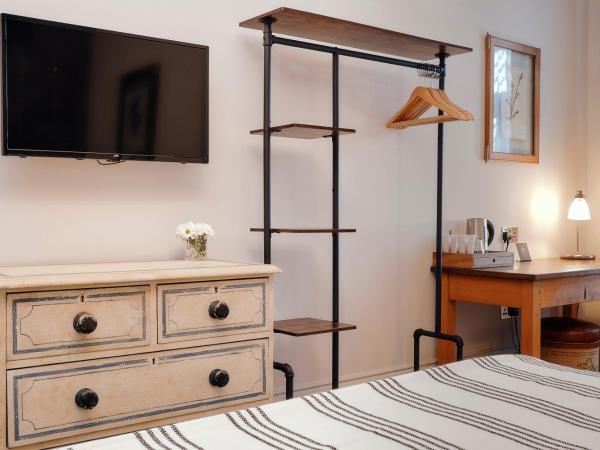 The Black Lion Pub & Boutique Guesthouse : photo 3 de la chambre hébergement double cosy