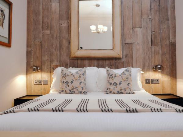 The Black Lion Pub & Boutique Guesthouse : photo 4 de la chambre hébergement double cosy