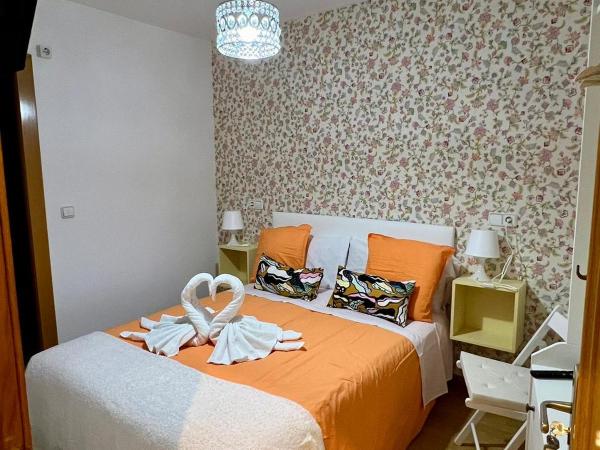 Hostal Flat55Madrid : photo 4 de la chambre chambre double avec salle de bains privative