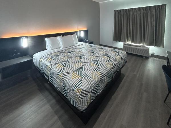 Motel 6 Dallas, TX Methodist Charlton Medical Ctr : photo 9 de la chambre chambre lit king-size - accessible aux personnes à mobilité réduite