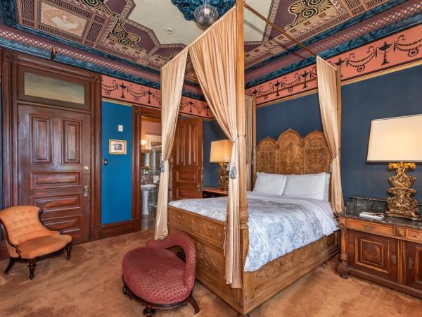 Chateau Tivoli Bed and Breakfast : photo 4 de la chambre chambre lit queen-size deluxe