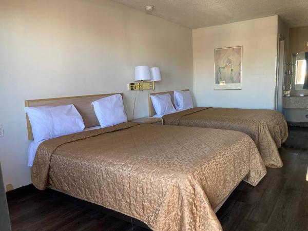 Tree Inn & Suites Albuquerque : photo 1 de la chambre chambre standard lit queen-size