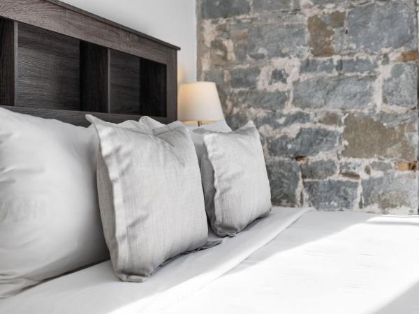 Hotel Port-Royal : photo 1 de la chambre chambre standard / kitchenette / animaux non autorisés