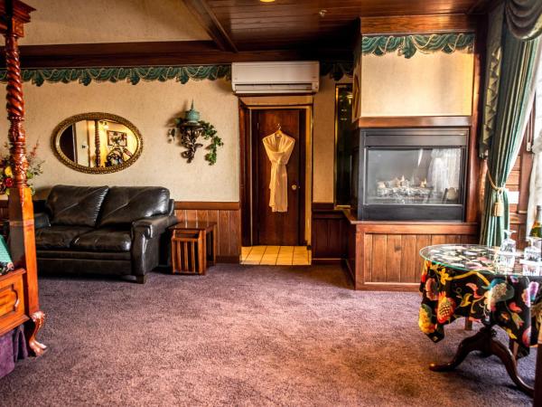 The Anniversary Inn - Fifth South : photo 2 de la chambre chambre lit king-size supérieure