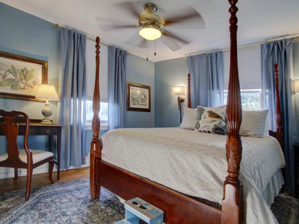 Azalea Inn and Villas : photo 1 de la chambre two-bedroom suite - garden cottage suite