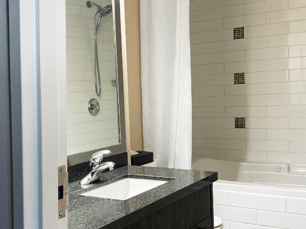 Executive Inn Whistler : photo 7 de la chambre loft queen avec canapé-lit