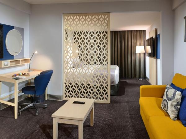 Gran Hotel de Puebla by HNF : photo 3 de la chambre suite junior lit king-size avec canapé-lit