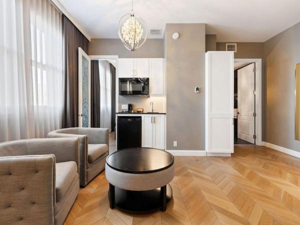 Hotel Port-Royal : photo 2 de la chambre suite junior / bâtiment b / kitchenette / animaux non autorisés