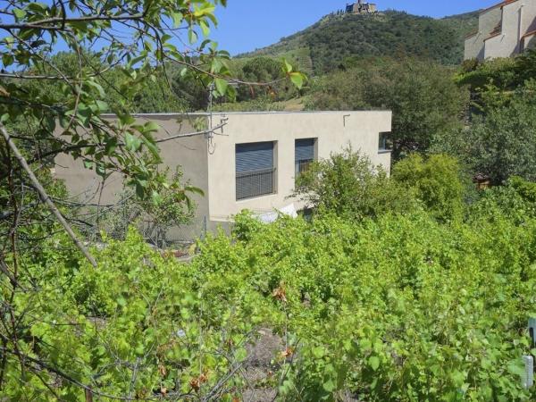 Le Clos Saint Elme : photo 3 de la chambre appartement avec terrasse (2 adultes)