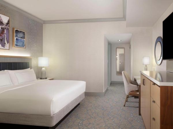 Hilton Anatole : photo 2 de la chambre king room with jadewaters tower interior