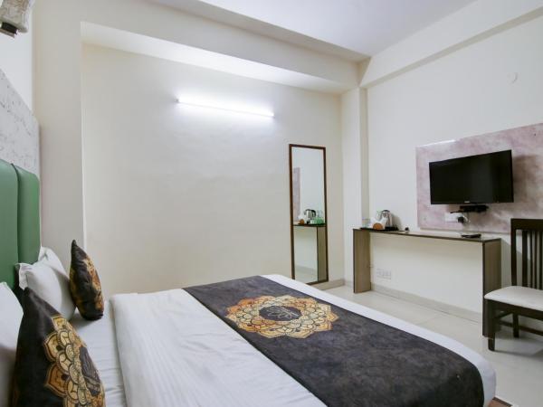 Hotel HSP Suites At Delhi Airport : photo 7 de la chambre chambre lit king-size supérieure