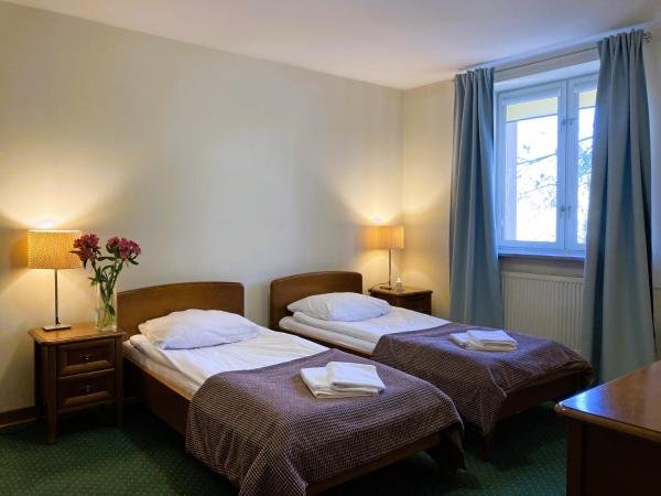 Hotel Łazienkowski : photo 5 de la chambre chambre triple