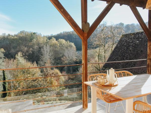 MAISON CISTUS - Maison d'hôtes de charme - Suites et gîte avec terrasses privées - Proche de Sarlat, au coeur de la Nature : photo 7 de la chambre maison de vacances