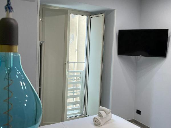 Terrazza Aragon Room and SPA : photo 6 de la chambre chambre double avec balcon - vue