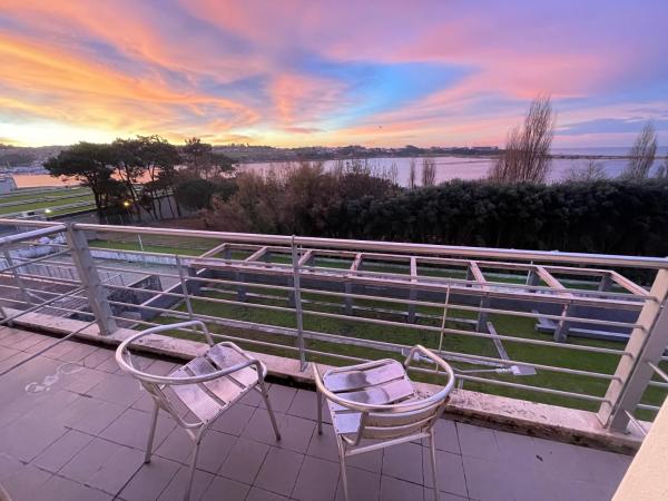 HI Porto - Pousada de Juventude : photo 4 de la chambre chambre lits jumeaux avec salle de bains privative