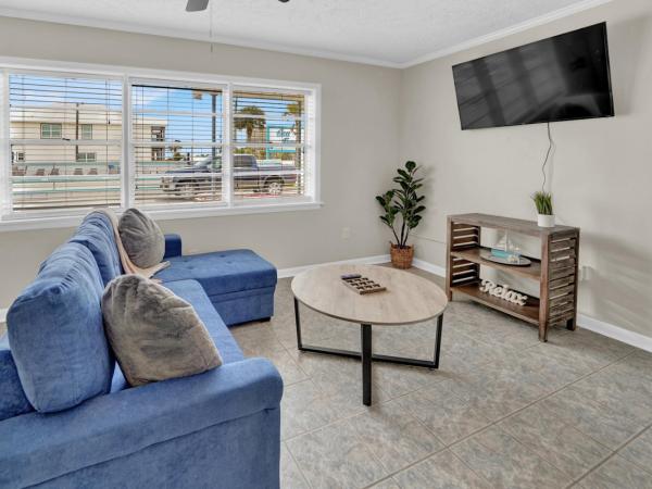 Sea Foam Suites : photo 3 de la chambre chambre double avec patio