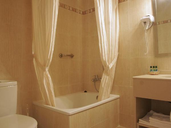 Hotel Goartín : photo 4 de la chambre chambre double ou lits jumeaux avec balcon