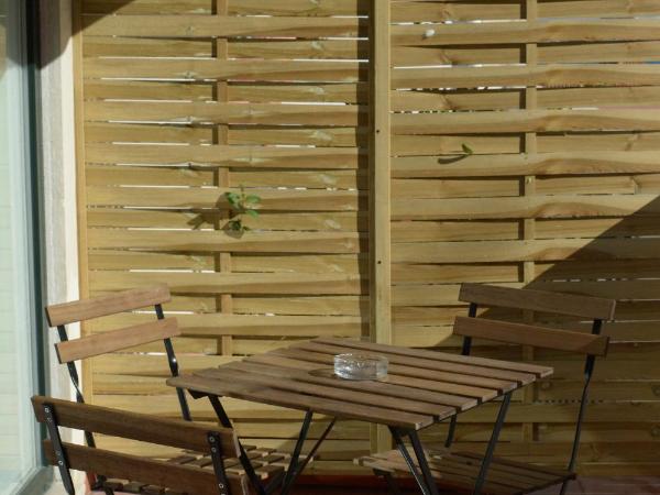 Fado Bed & Breakfast - Santos : photo 3 de la chambre chambre double standard avec balcon 