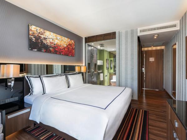 The Continent Hotel Sukhumvit - Asok BTS Bangkok by Compass Hospitality : photo 7 de la chambre chambre double sky lounge