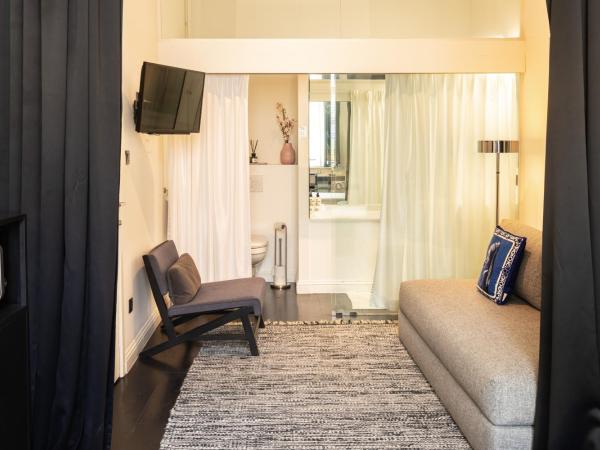 Museum Suites : photo 6 de la chambre suite lit queen-size deluxe