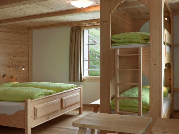 Bärghuis Jochpass - Alpine Hideaway - 2222müM : photo 4 de la chambre chambre quadruple