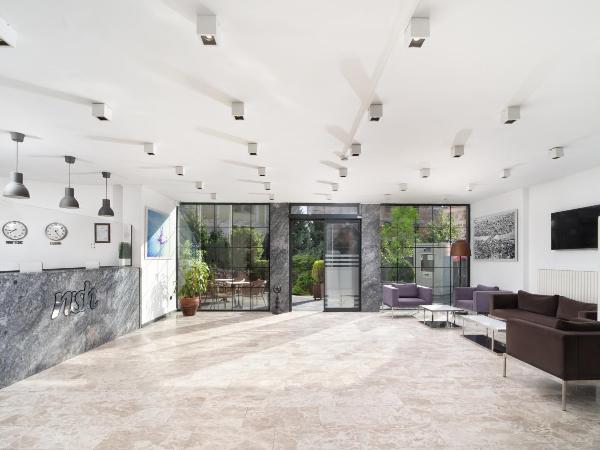 Nish Suites Atasehir : photo 6 de la chambre chambre double avec balcon