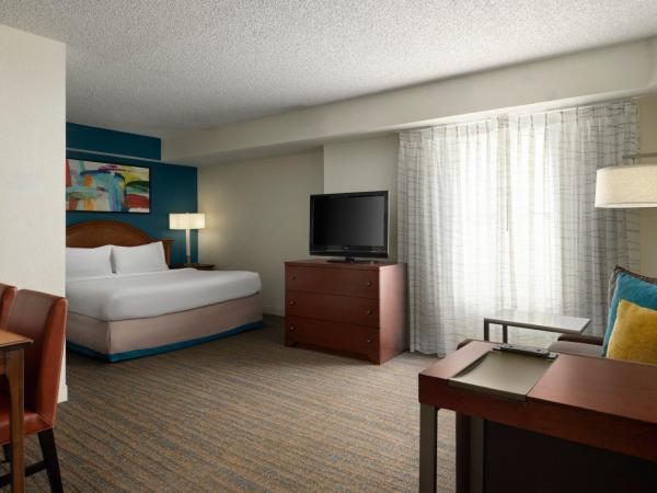 Residence Inn Orlando Lake Buena Vista : photo 2 de la chambre studio lit king-size avec canapé-lit