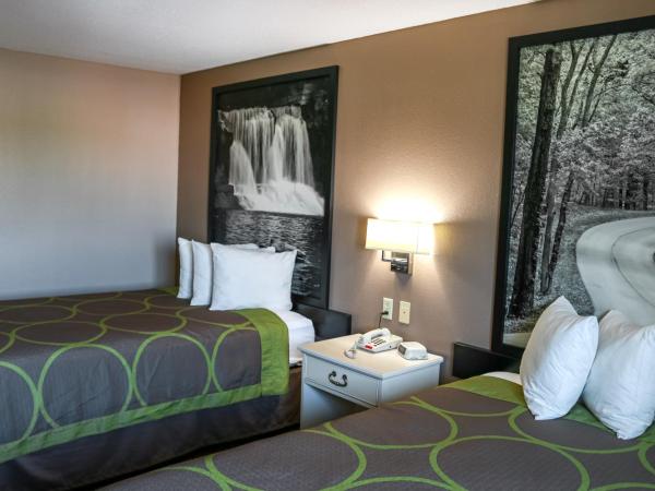 Super 8 by Wyndham Indianapolis Emerson : photo 9 de la chambre chambre double avec 2 lits doubles - non-fumeurs