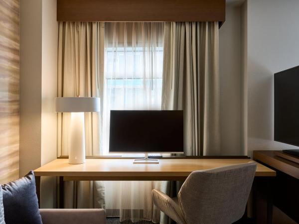 Residence Inn Arlington Capital View : photo 1 de la chambre business class studio with king and sofa bed - high floor