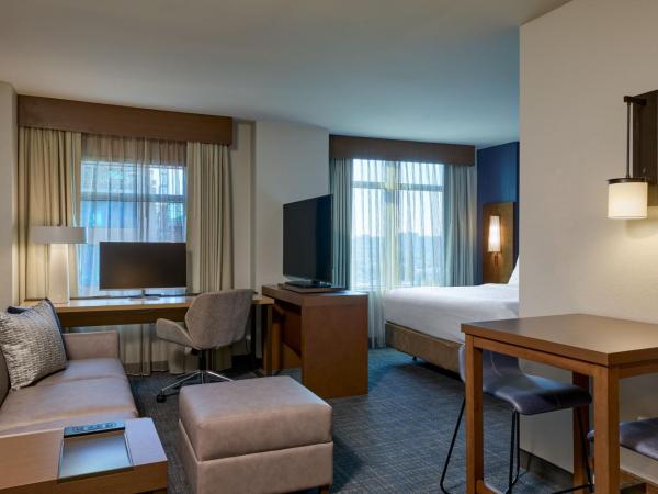 Residence Inn Arlington Capital View : photo 3 de la chambre business class studio with king and sofa bed - high floor