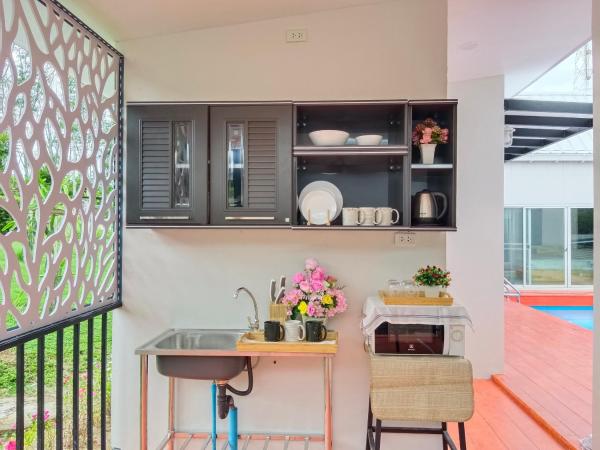 อัญมัน ลันตา Anyaman Lanta : photo 8 de la chambre villa avec piscine privée