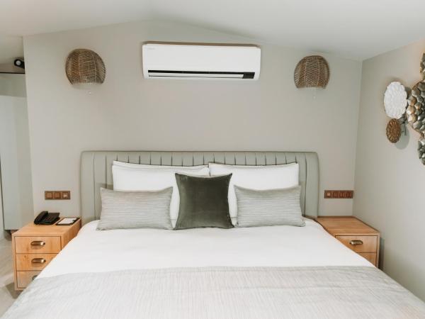 Doors Urla Hotel & Bungalows : photo 5 de la chambre suite avec terrasse