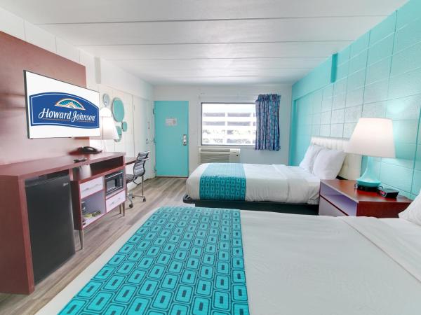 Howard Johnson by Wyndham Virginia Beach At The Beach : photo 5 de la chambre chambre double avec 2 lits doubles - non-fumeurs