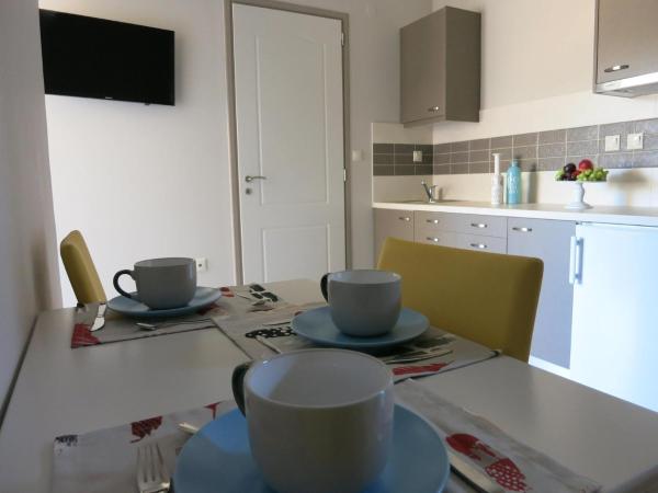 Pantheon Aparthotel : photo 8 de la chambre studio - vue sur mer