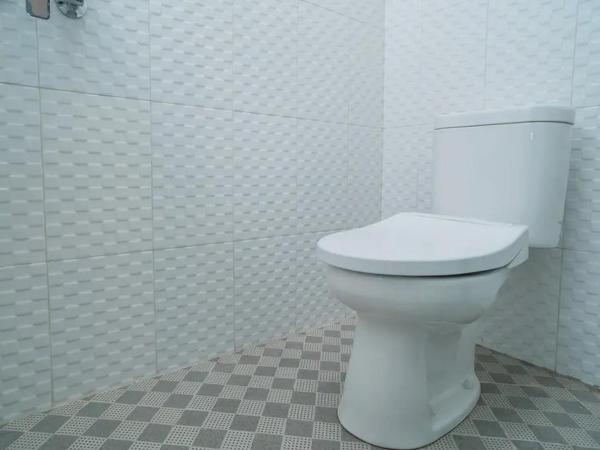 RedDoorz near Sindu Kusuma Edupark 3 : photo 6 de la chambre chambre double Économique