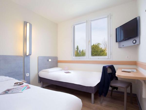 ibis budget Aubagne Paluds Agora : photo 2 de la chambre chambre triple