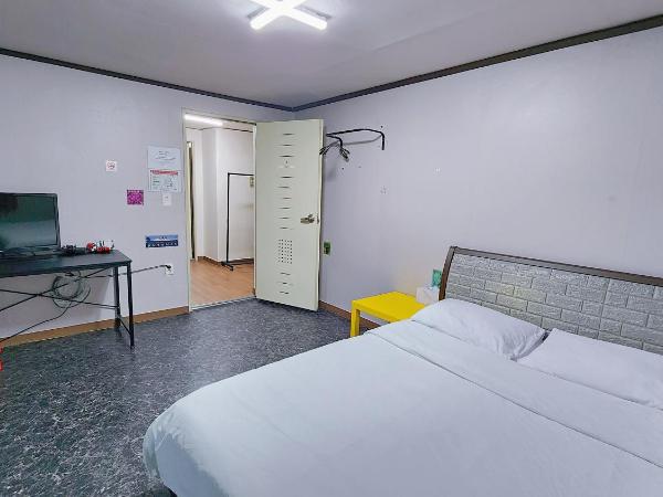 1012 House Namsan : photo 10 de la chambre chambre familiale deluxe