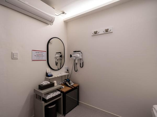 Rose motel : photo 7 de la chambre grande chambre double