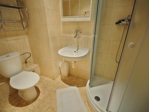 Hotel Bohemians : photo 5 de la chambre chambre triple