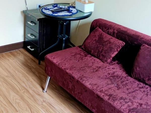 The Cube Sathorn Boutique Hotel เดอะ คิวบ์ สาทร บูติค โฮเทล Near BTS Surasak : photo 6 de la chambre chambre simple Économique