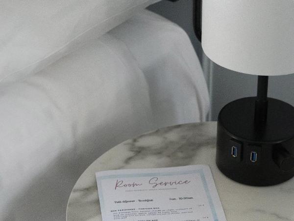 Paris Marriott Opera Ambassador Hotel : photo 2 de la chambre chambre supérieure lit queen-size